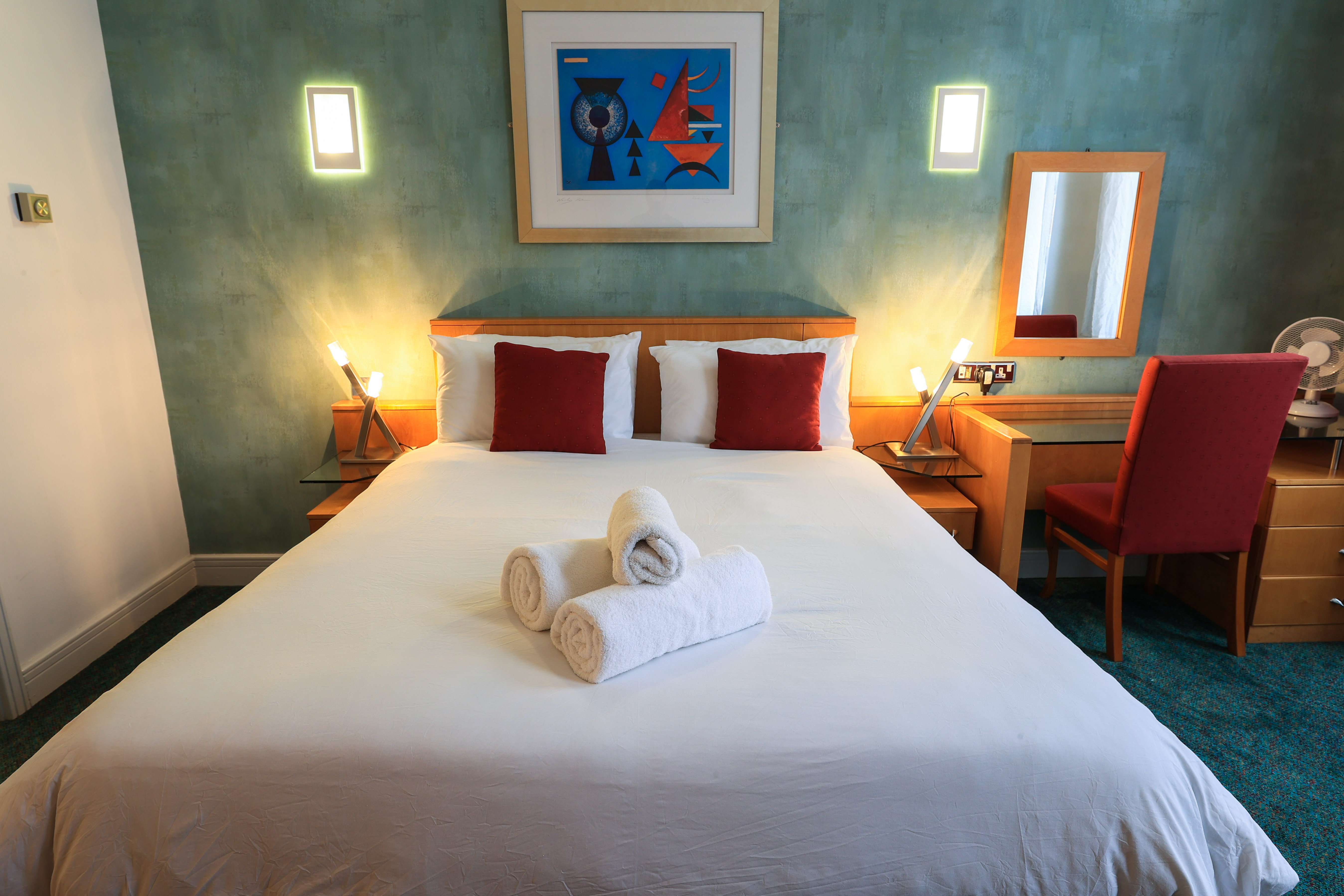 Brilliant Large 2 Bed Located TheCreativeQuarter Nottingham, Lace Market Apartments Lace