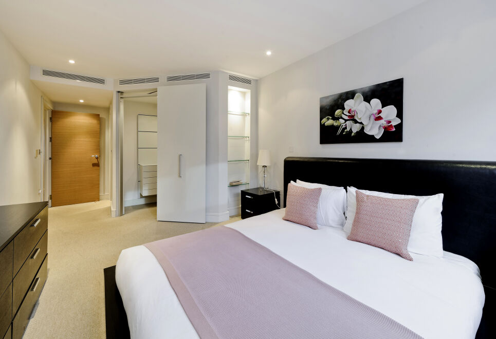 Chelsea Bridge Wharf