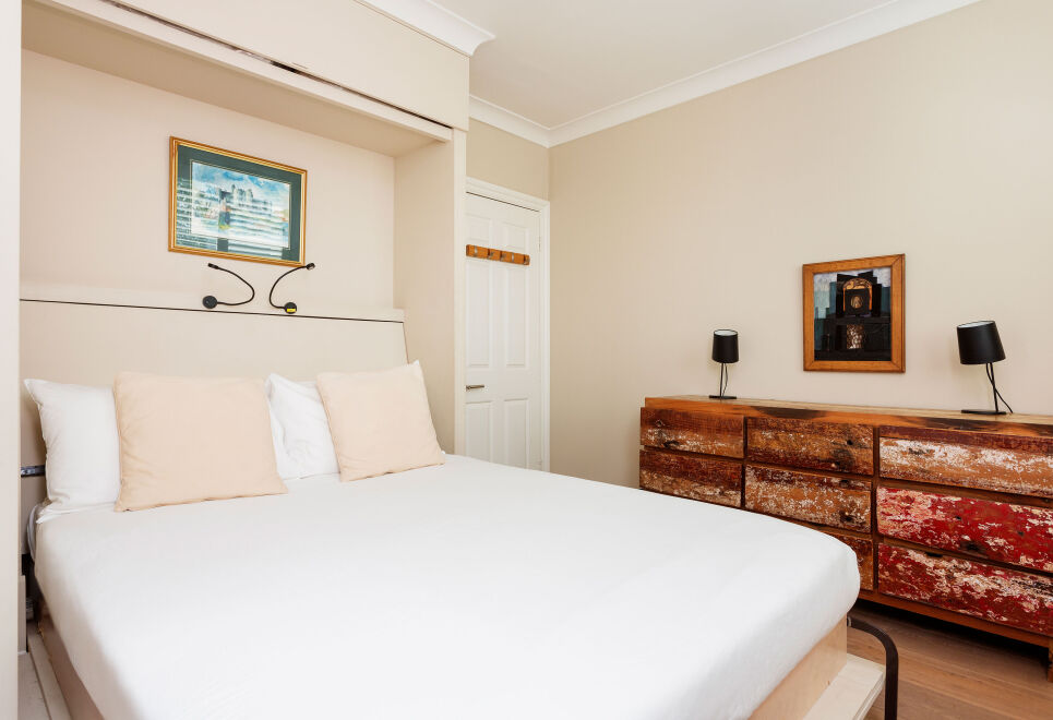 Garden Square Serenity