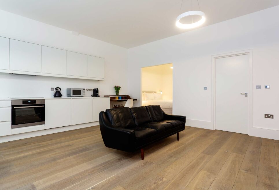 Contemporary in Swiss Cottage