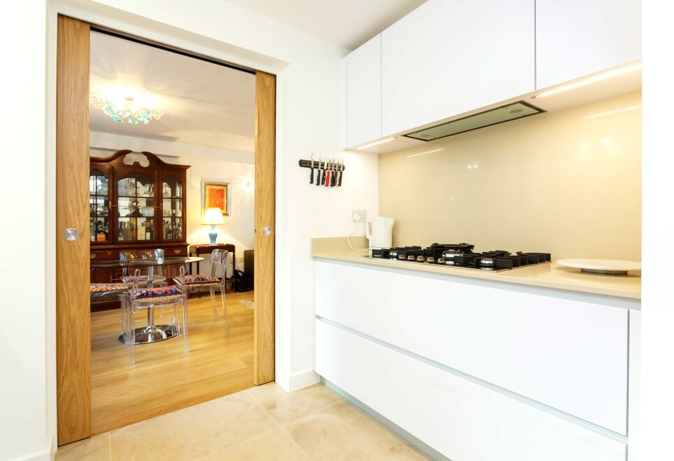 Mews and Majesty in Mayfair