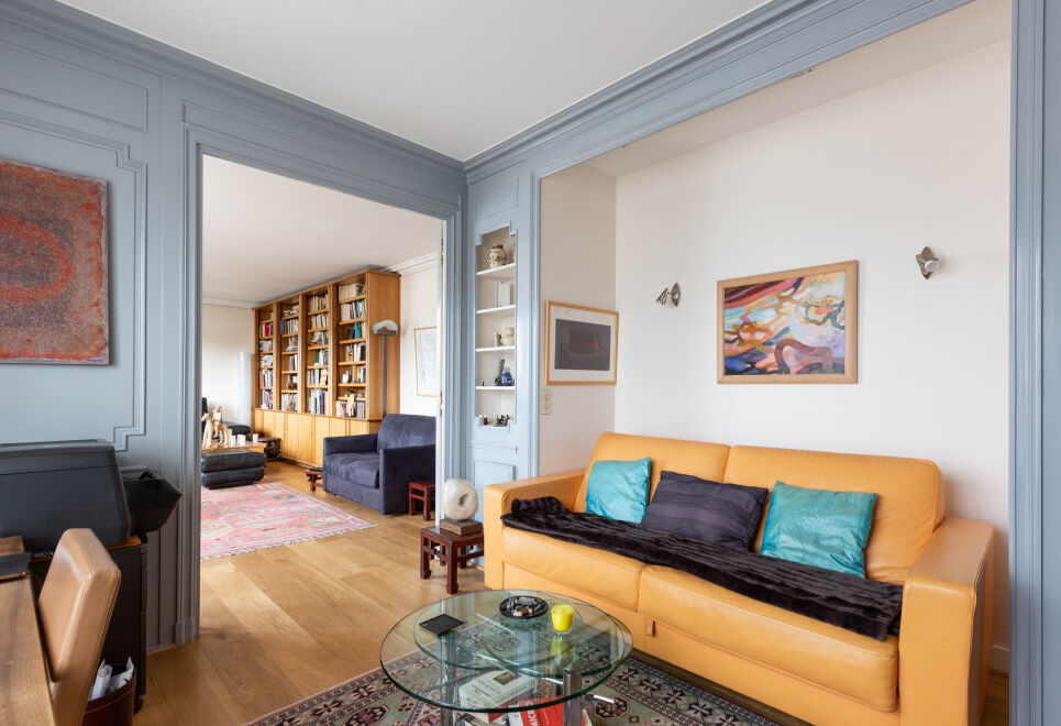 Rooftop Views of the Arc de Triomphe