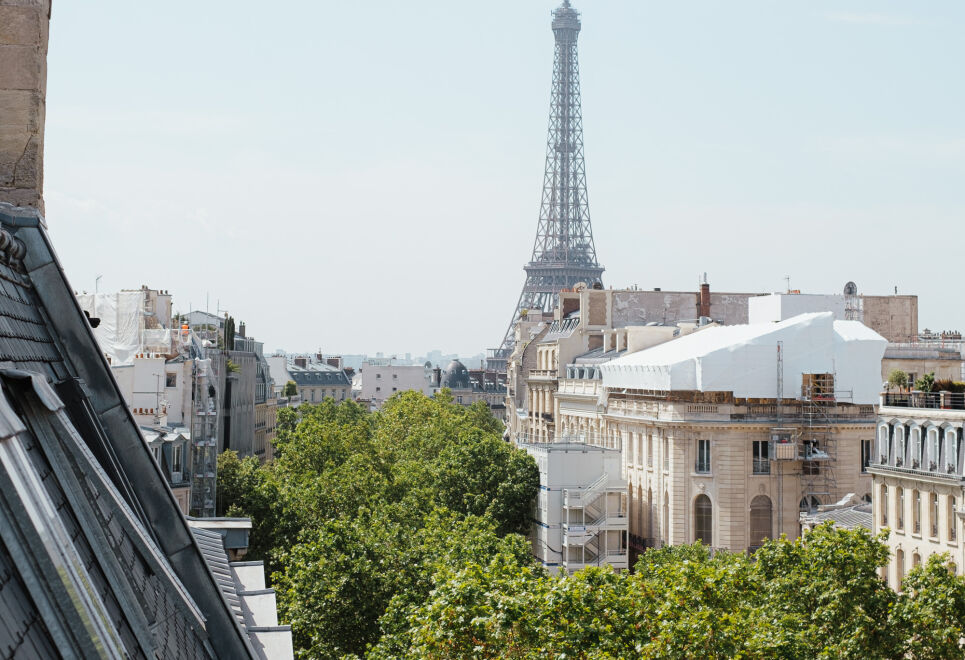 Rooftop Views of the Arc de Triomphe
