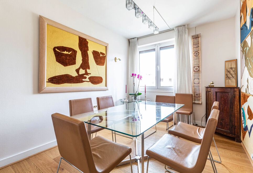 Rooftop Views of the Arc de Triomphe