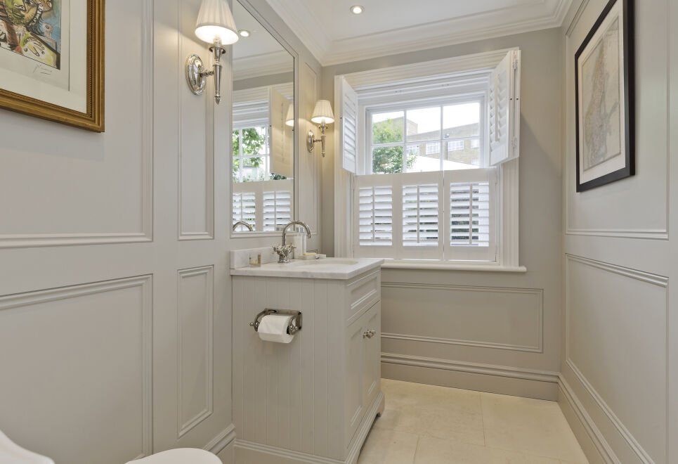 Classical Living in Knightsbridge