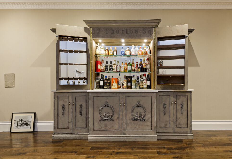 Classical Living in Knightsbridge