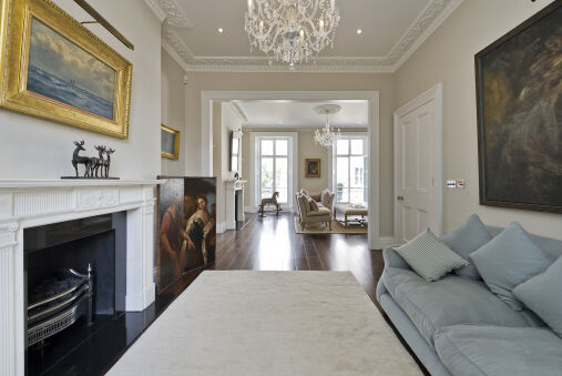 Classical Living in Knightsbridge