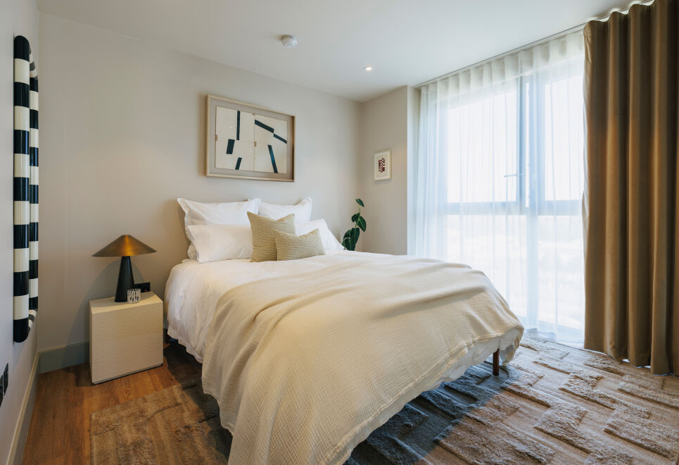 Sophisticated Studio Flat with Rooftop Access