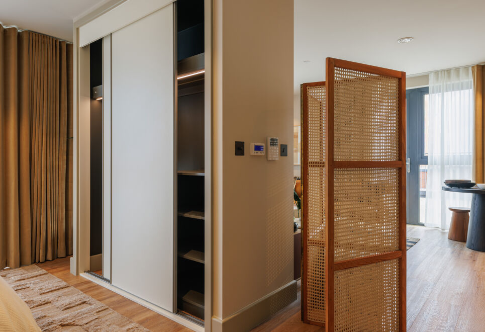 Sophisticated Studio Flat with Rooftop Access