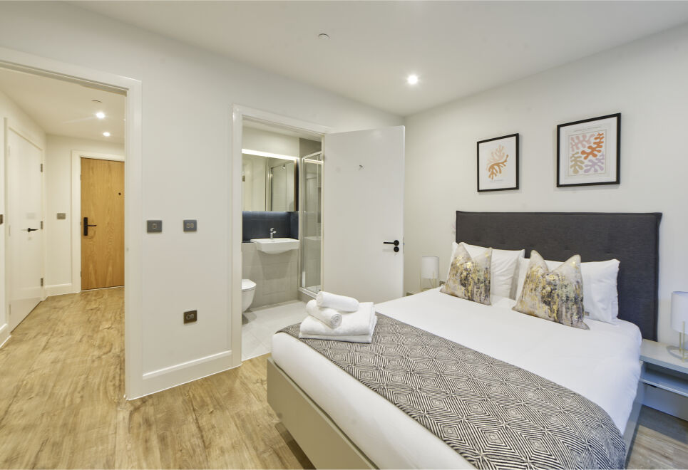 Sensational Two-Bedroom Flat in Colindale