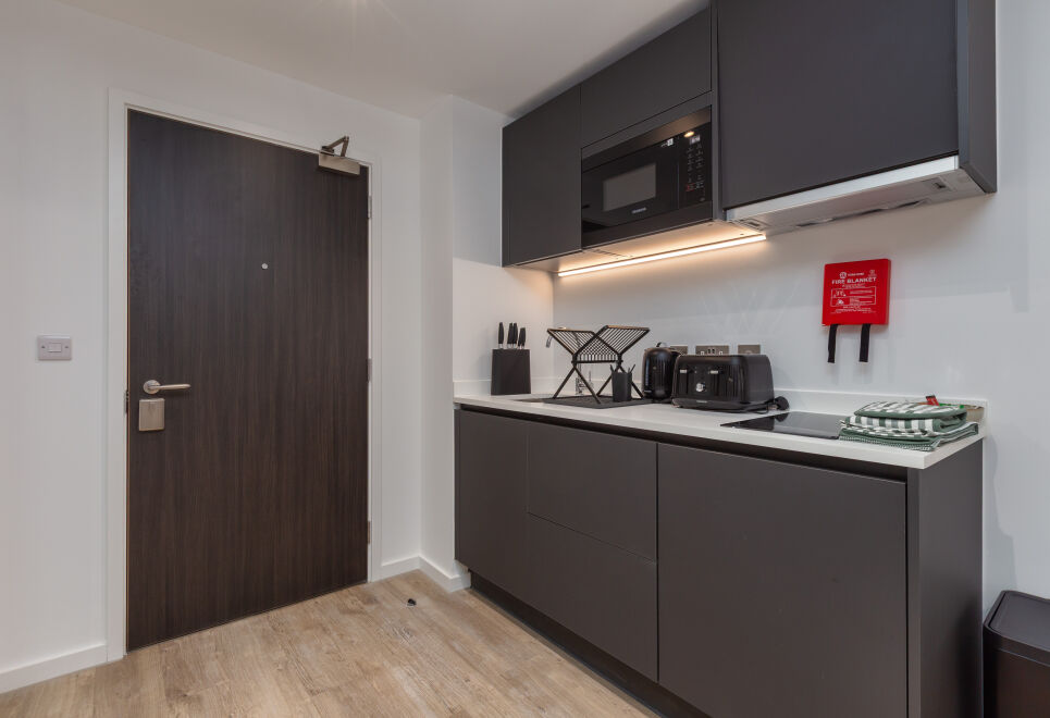 Spacious City Studio