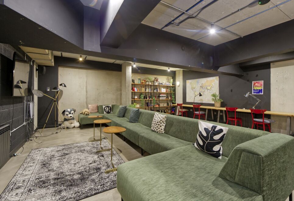 Comfort in Hammersmith Student Studio