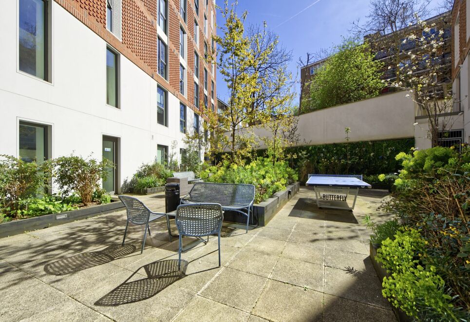 Comfort in Hammersmith Student Studio