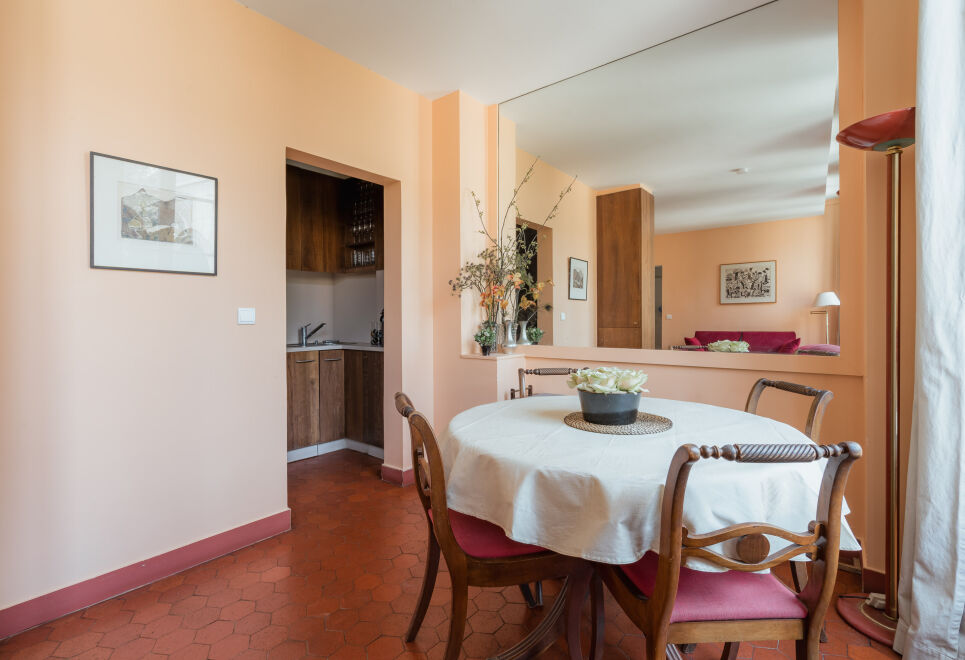 Le Marais Retreat