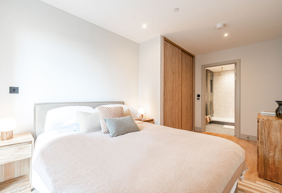 Light and Space Retreat