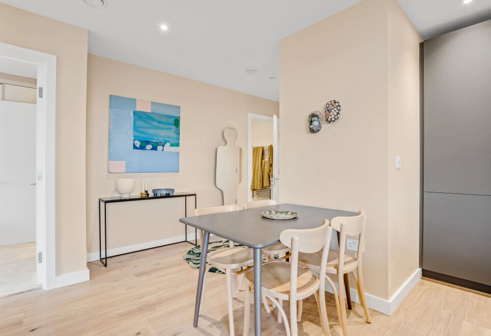 Elegant two-bedroom flat with a spacious balcony