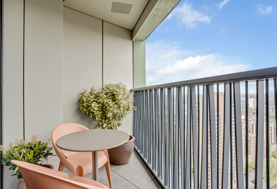 Elegant two-bedroom flat with a spacious balcony