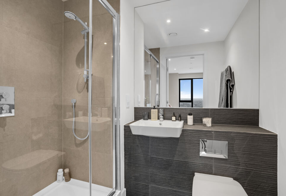 Elegant two-bedroom flat with a spacious balcony