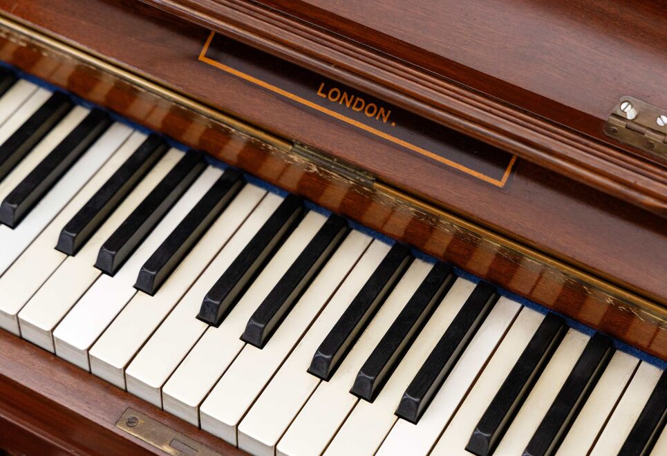 Hackney Melody