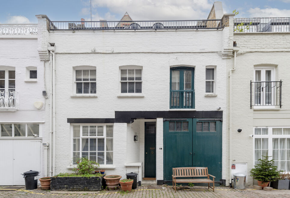 South Kensington Mews Hideaway