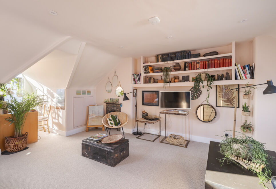 Contemporary Haven in Putney