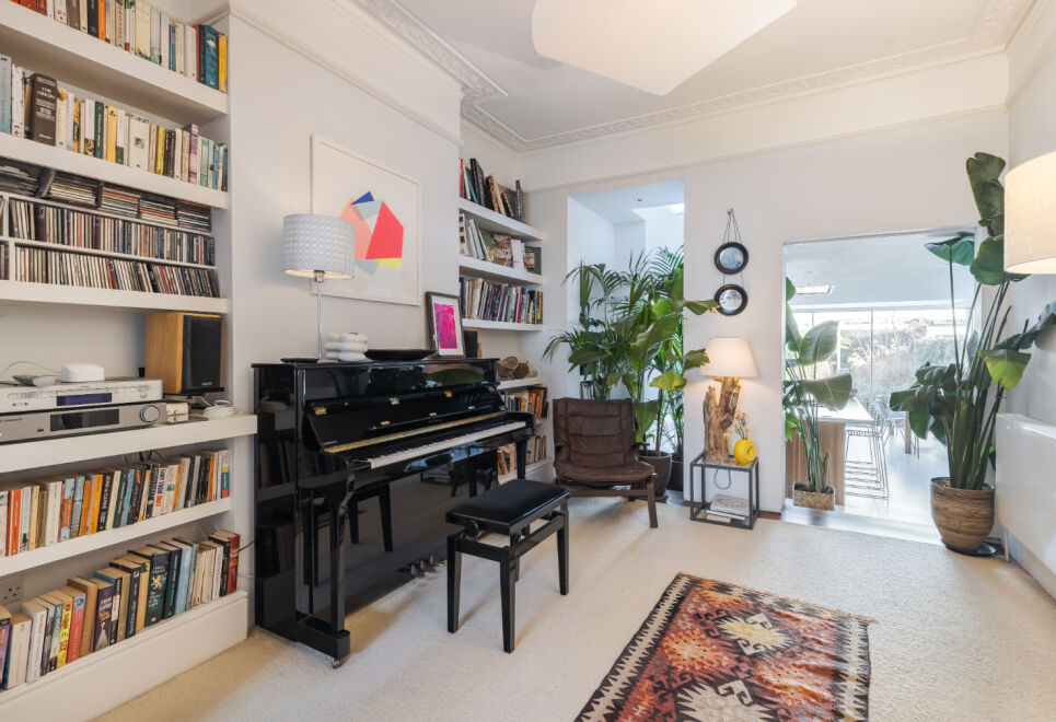 Contemporary Haven in Putney