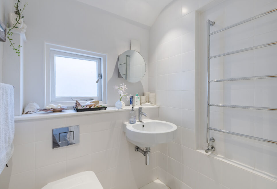 Contemporary Haven in Putney