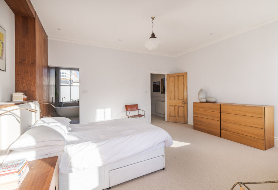 Contemporary Haven in Putney