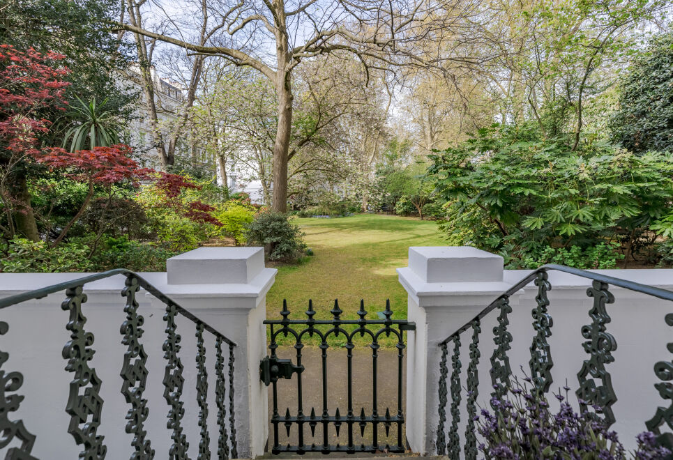 South Kensington Garden Escape