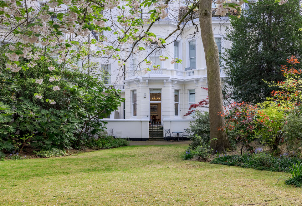 South Kensington Garden Escape