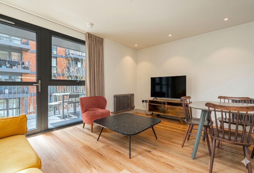 Modern City Elegance