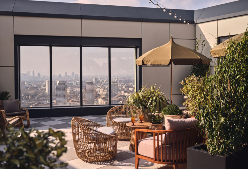 Stylish two-bedroom flat with a large balcony